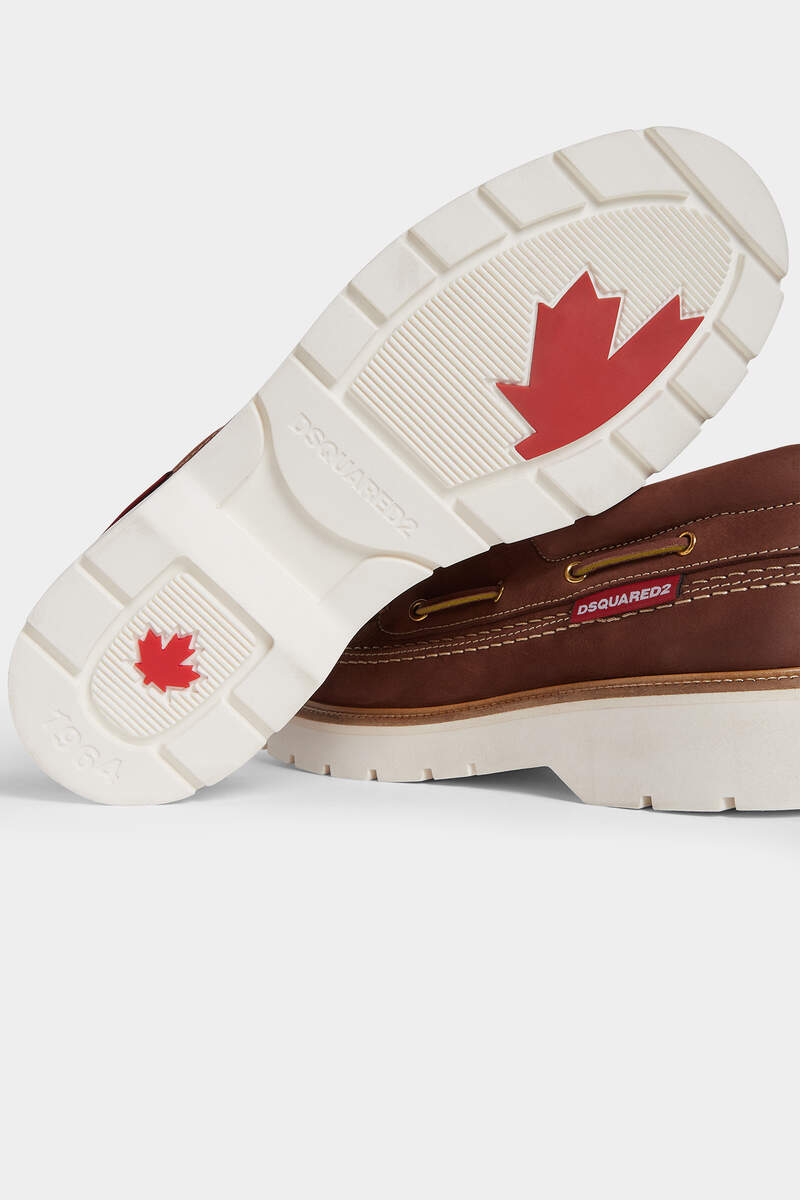 Leather boat shoes