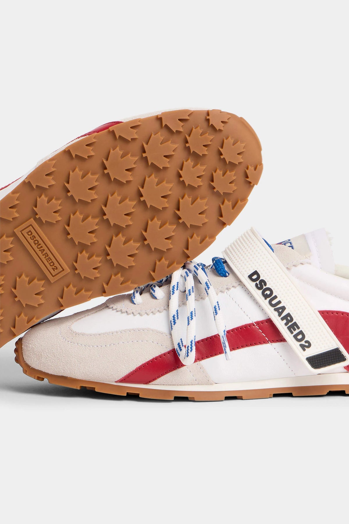 DC-642 Sneakers